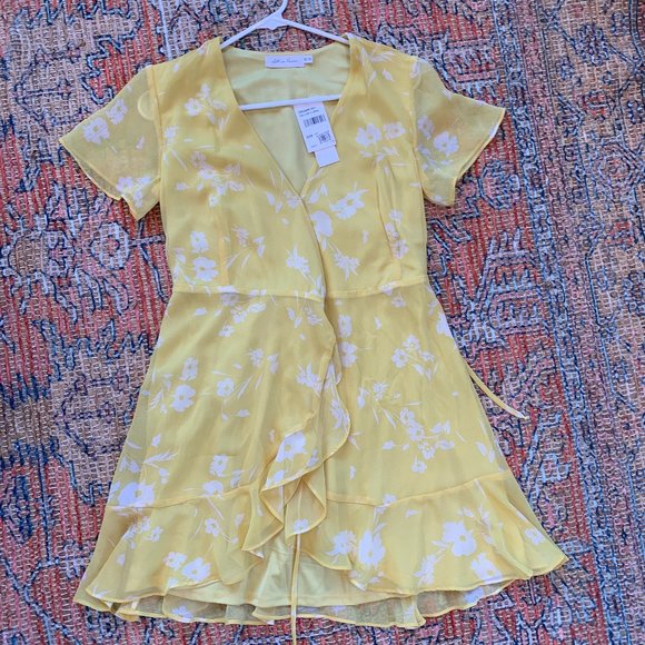 All in Favor Dresses & Skirts - Floral Wrap Dress